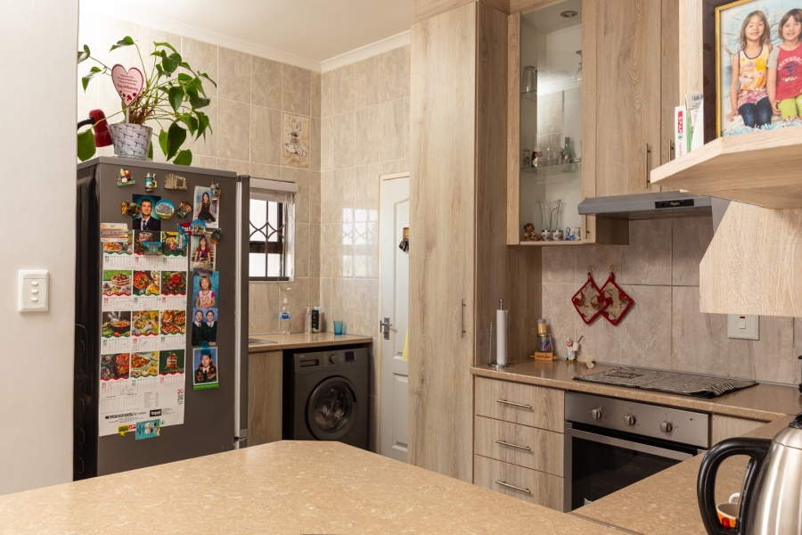 2 Bedroom Property for Sale in Laaiplek Western Cape